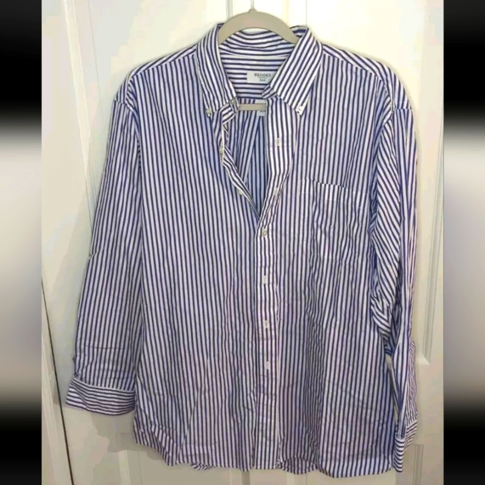 Brooks Brother- traditional fit Dress shirt size 16-33  Blue/ White Stripes